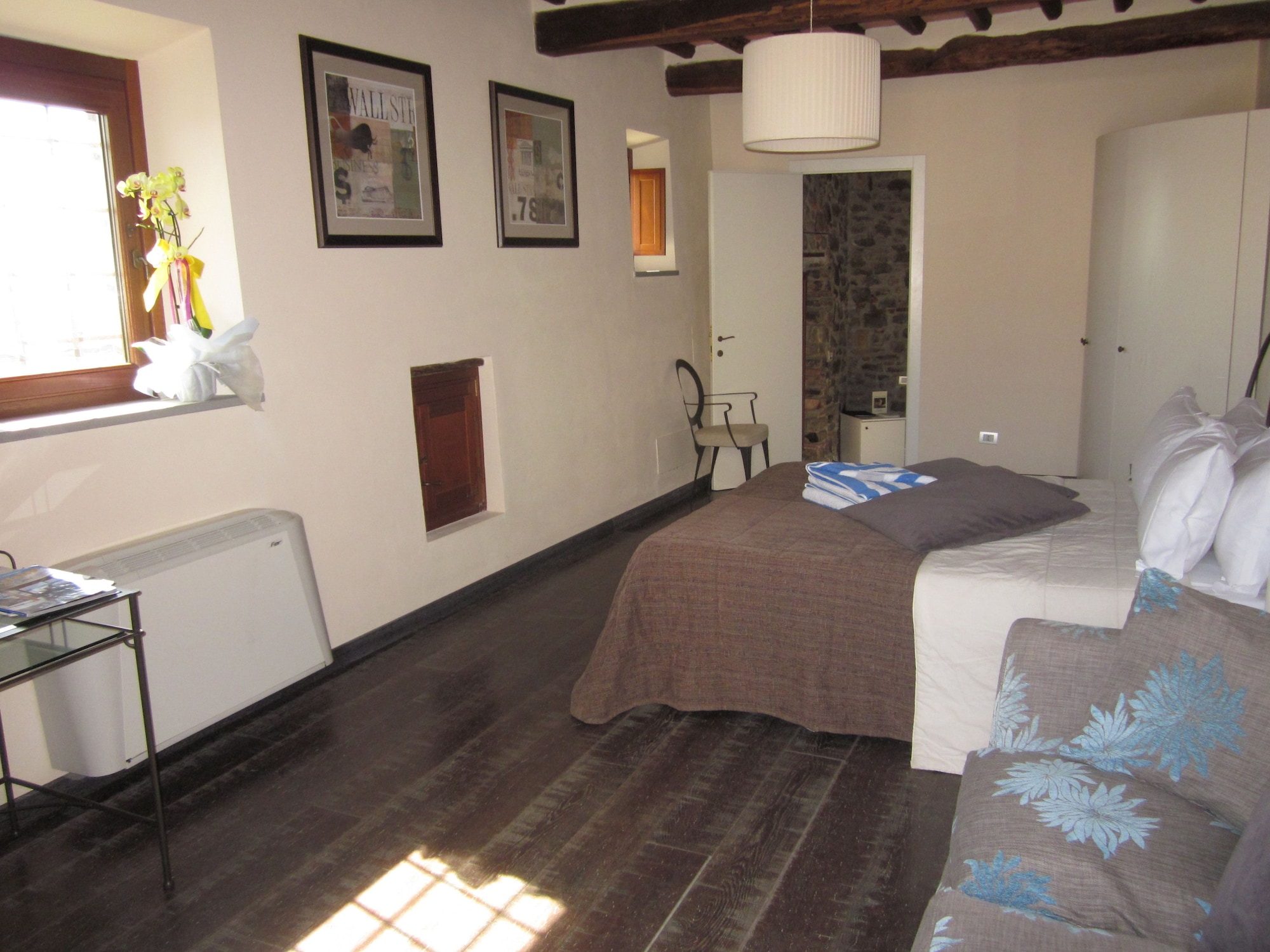 SUITE, PRIVATE GARDEN