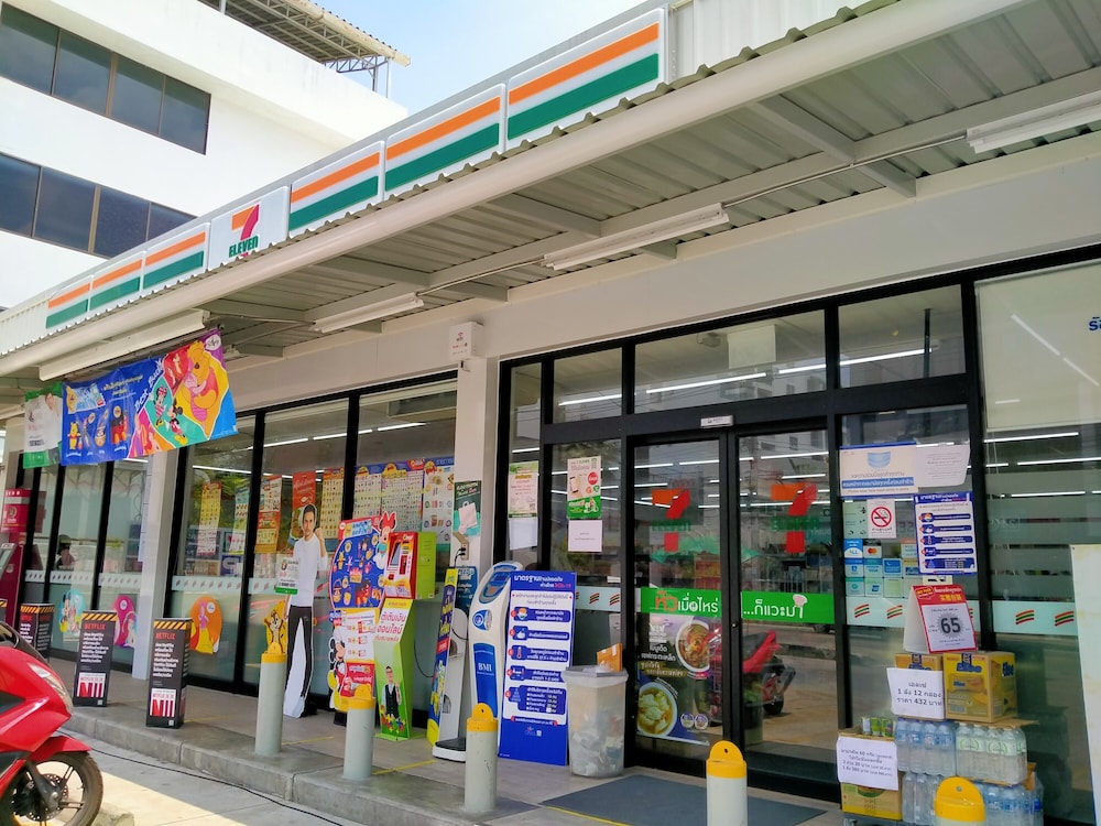 Siri Ratchada Bangkok 61/69