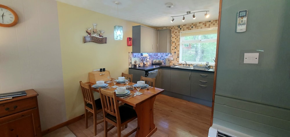 Torcroft Lodges 39/50