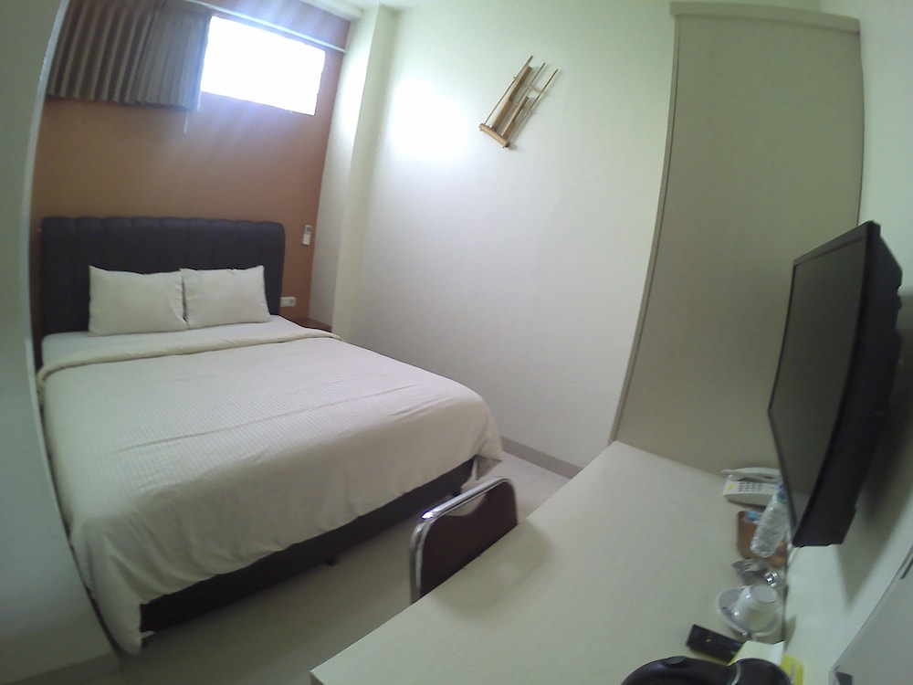 Asoka Inn Bandung 7/21