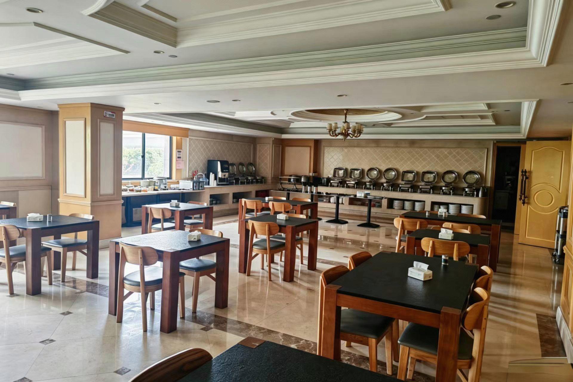 Vienna International Hotel (Hangzhou Xintiandi Yintai) 21/35