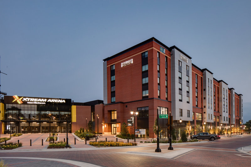 Staybridge Suites Iowa City Coralville 3/50