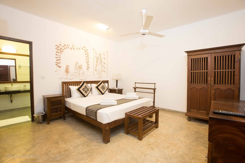 غرفة ديلوكس بسرير مزدوج، Jaffna Heritage Villa 2/4