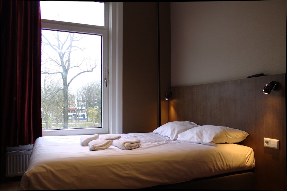 Aston City Hotel 36/45