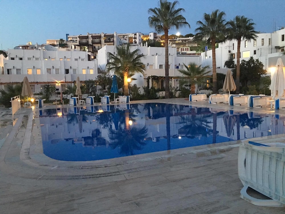 Nagi Beach Hotel in BODRUM