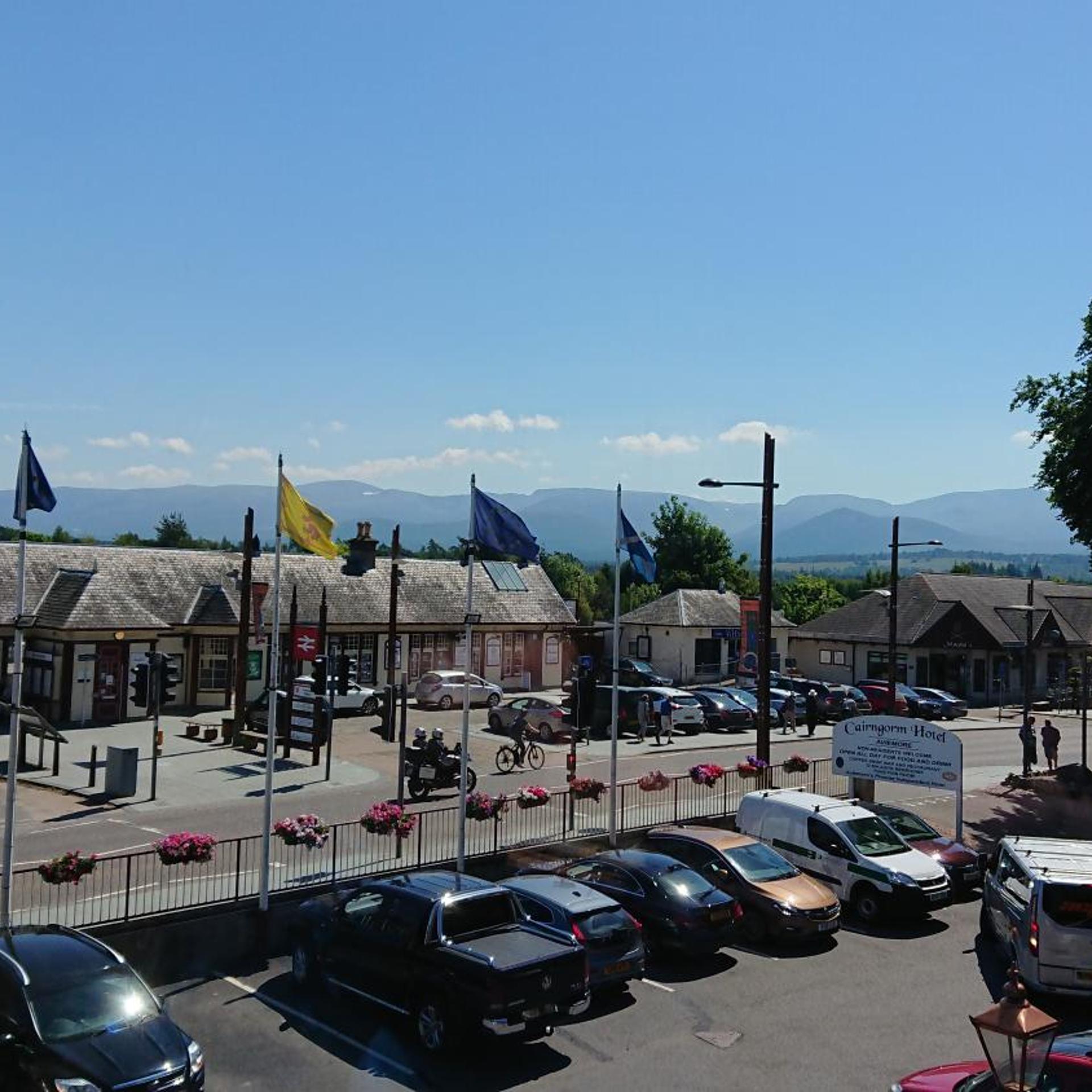 Cairngorm Hotel 46/55
