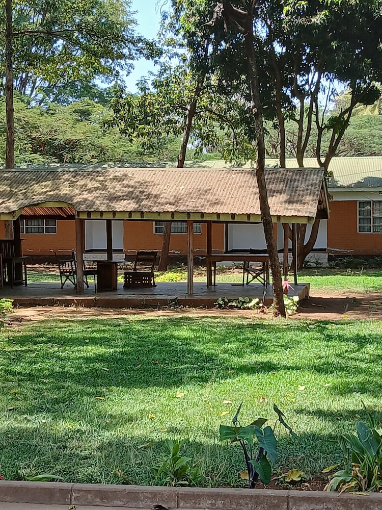 Kitolie Home And Lodge 46/50
