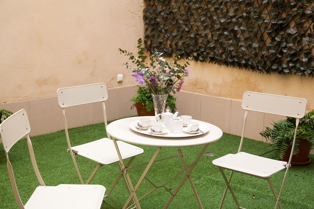 Q&Q Cathedral Suites Sevilla 36/50