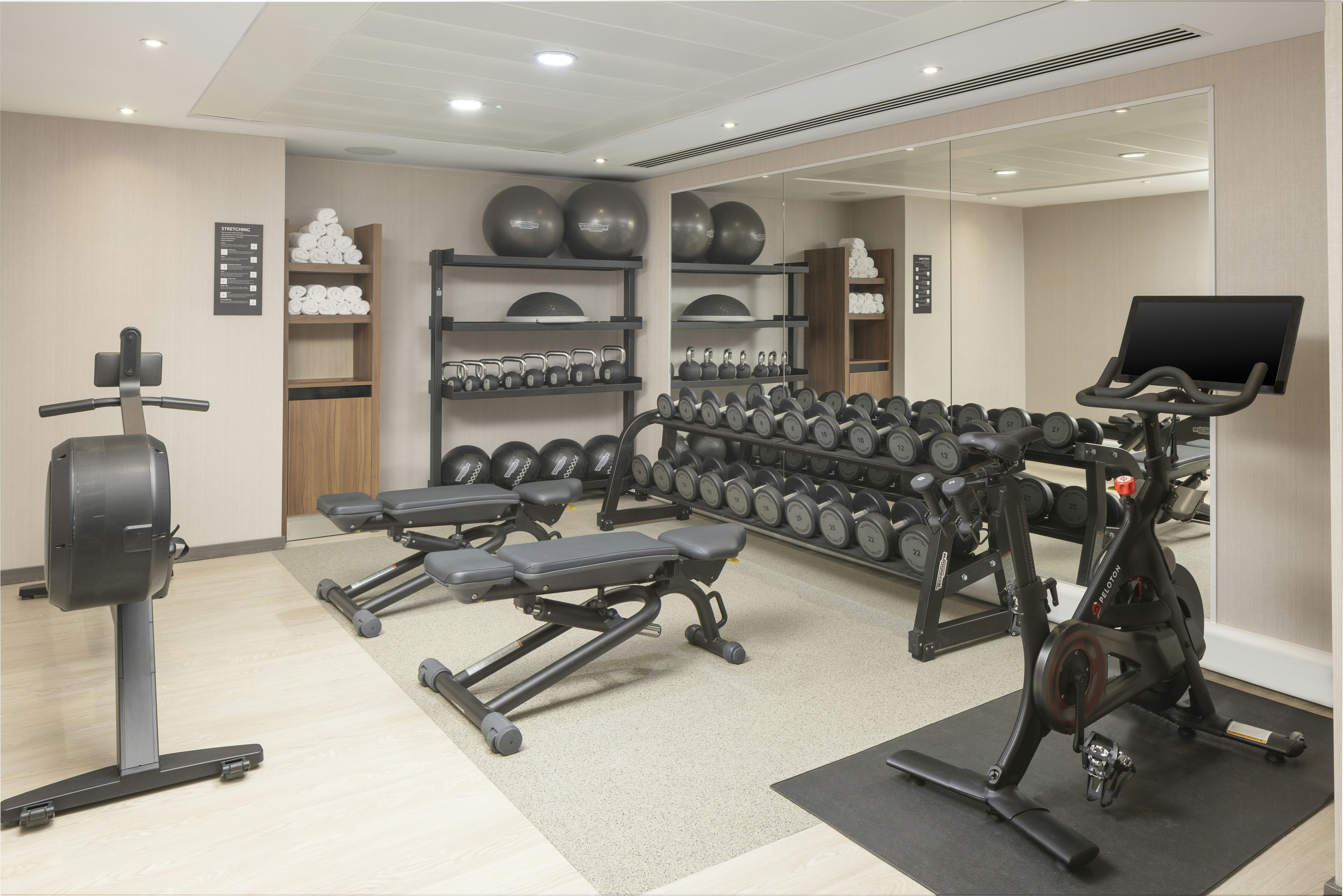 Hilton Garden Inn London Heathrow Terminal 2 and 3 36/66