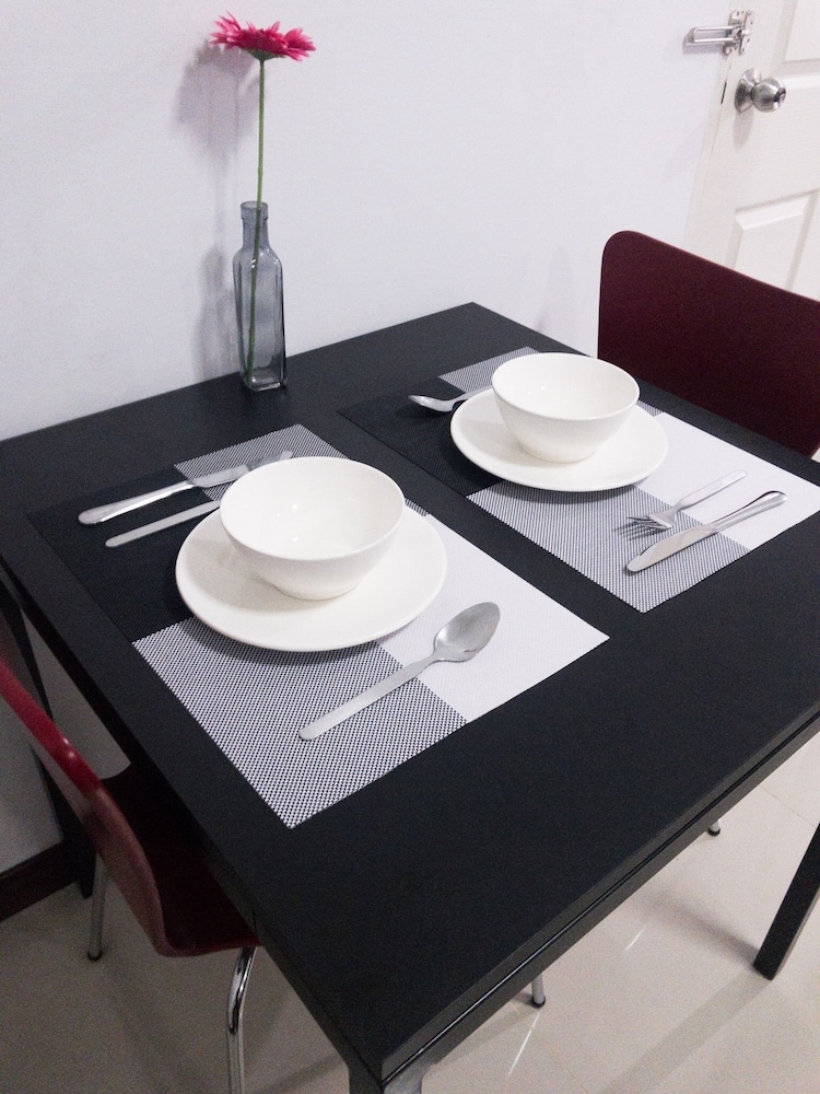 The Icon Service Apartment 30/36