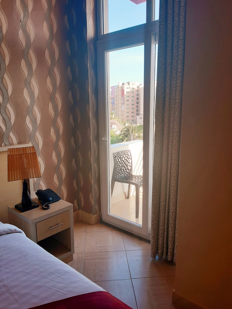 Medal Hotel 22/50