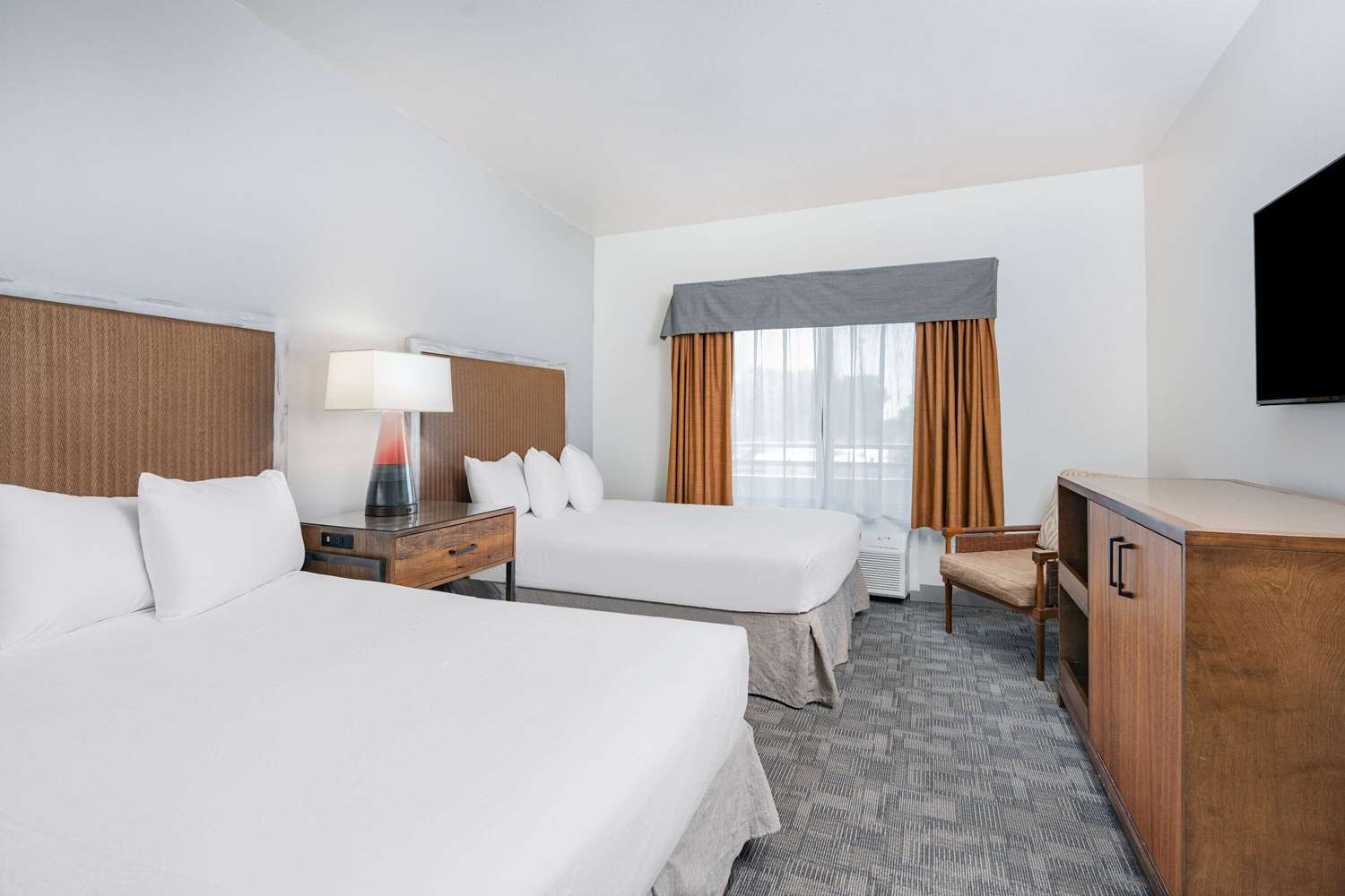 Ramada by Wyndham Bakersfield North 9/44