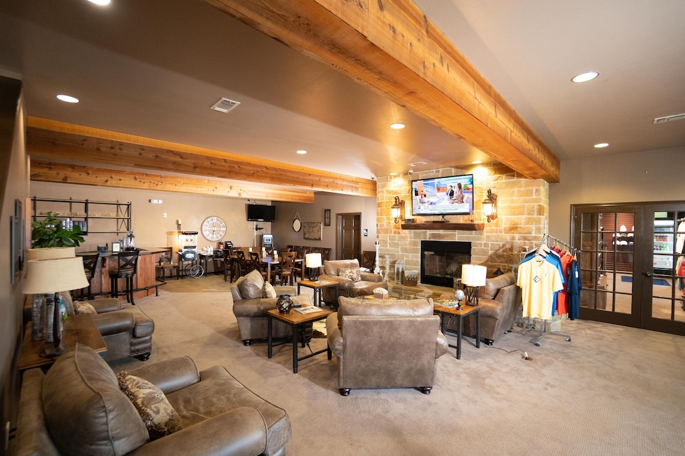The Hideout Golf Club and Resort 30/50