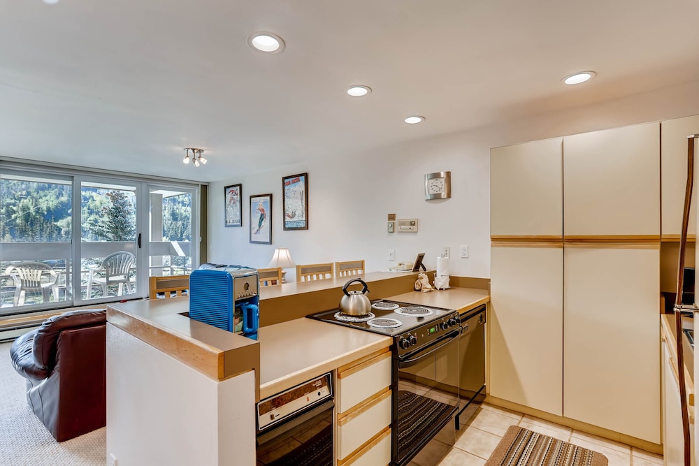 SIMBA RUN VAIL CONDOMINIUMS 60/73