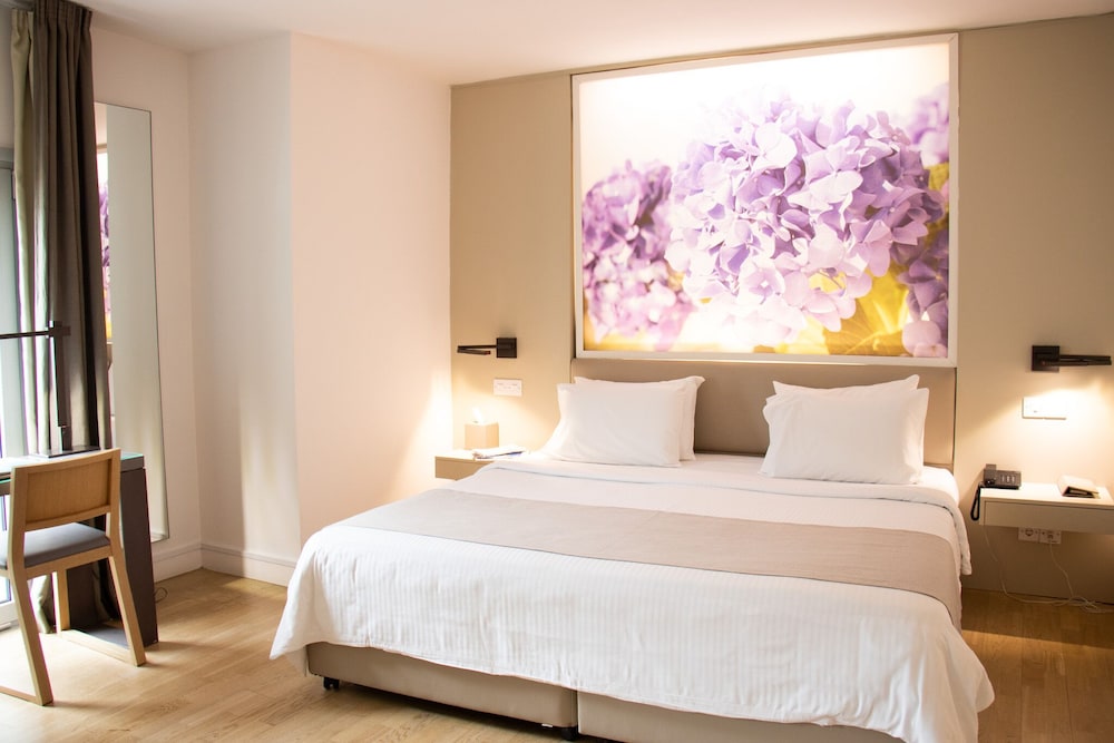 The Classic Hotel Nicosia - Handwritten Collection 24/62