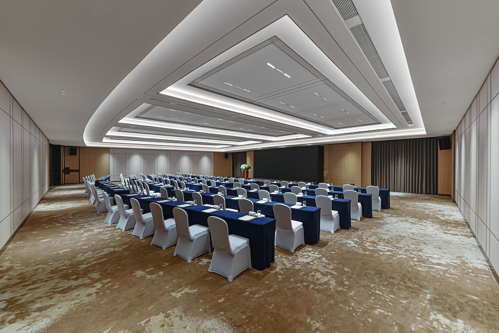 Empark Grand 53/61