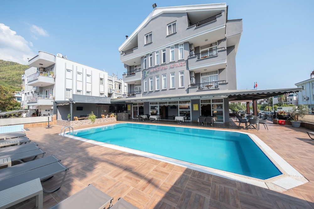 Marina Apart Hotel 9/48