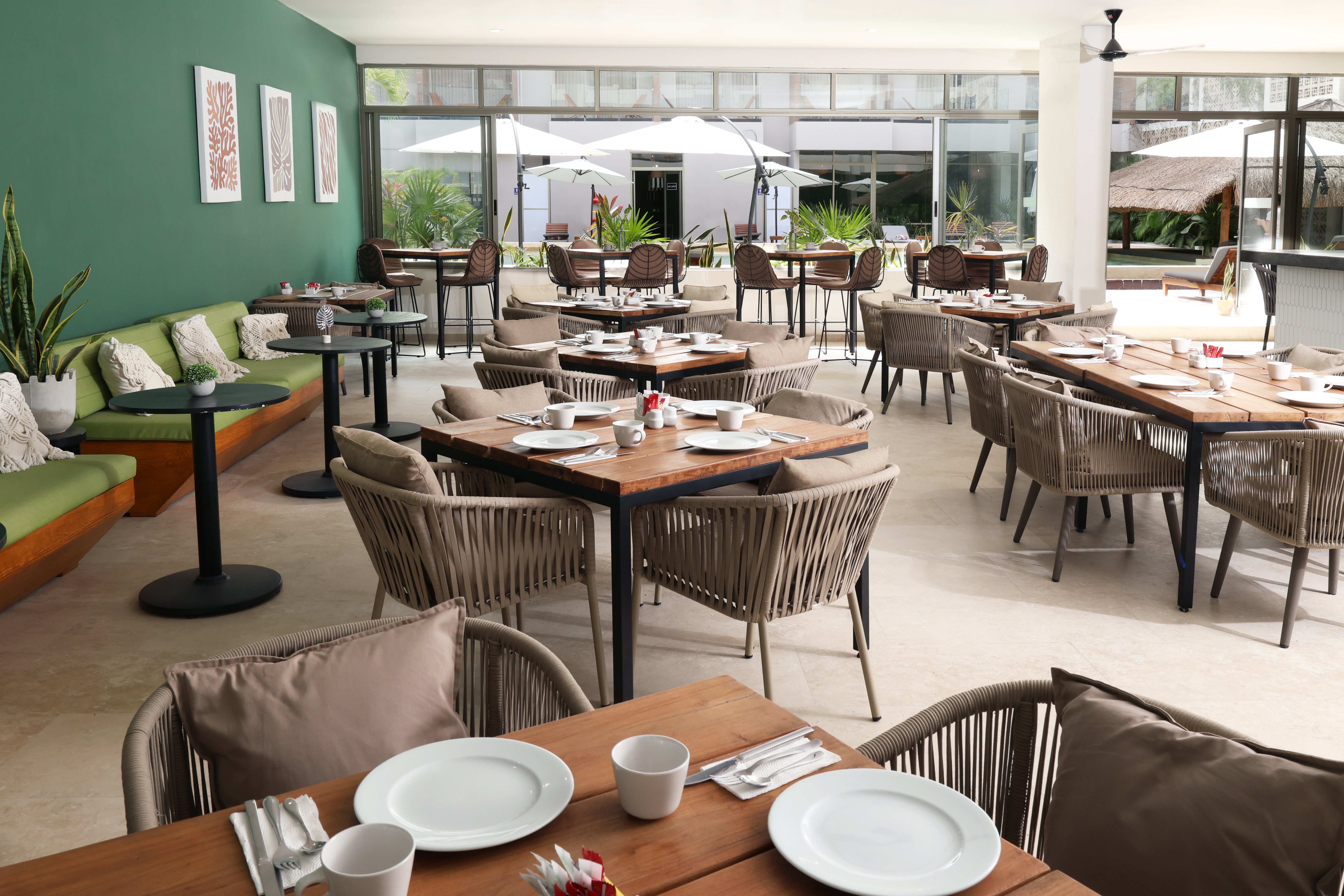 Holiday Inn Tulum 61/71