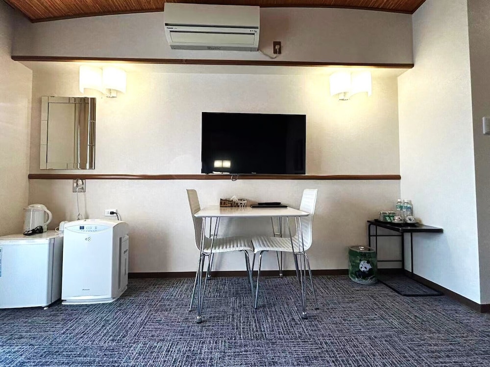 Shinnishiki Hotel 61/68