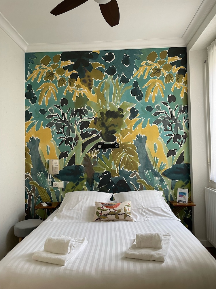 INTER-HOTEL LE SAINT PIERRE 15/50