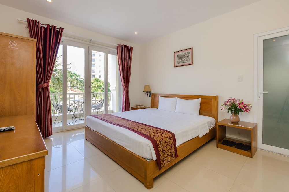 T&T Resort 35/84