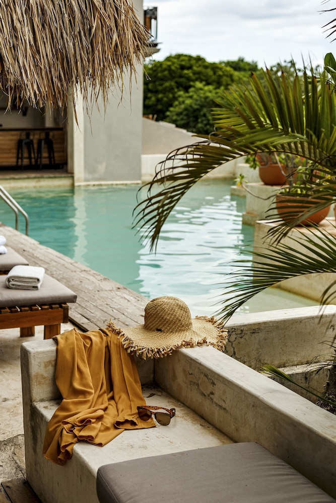 Hotel Caribbean Paradise 45/70