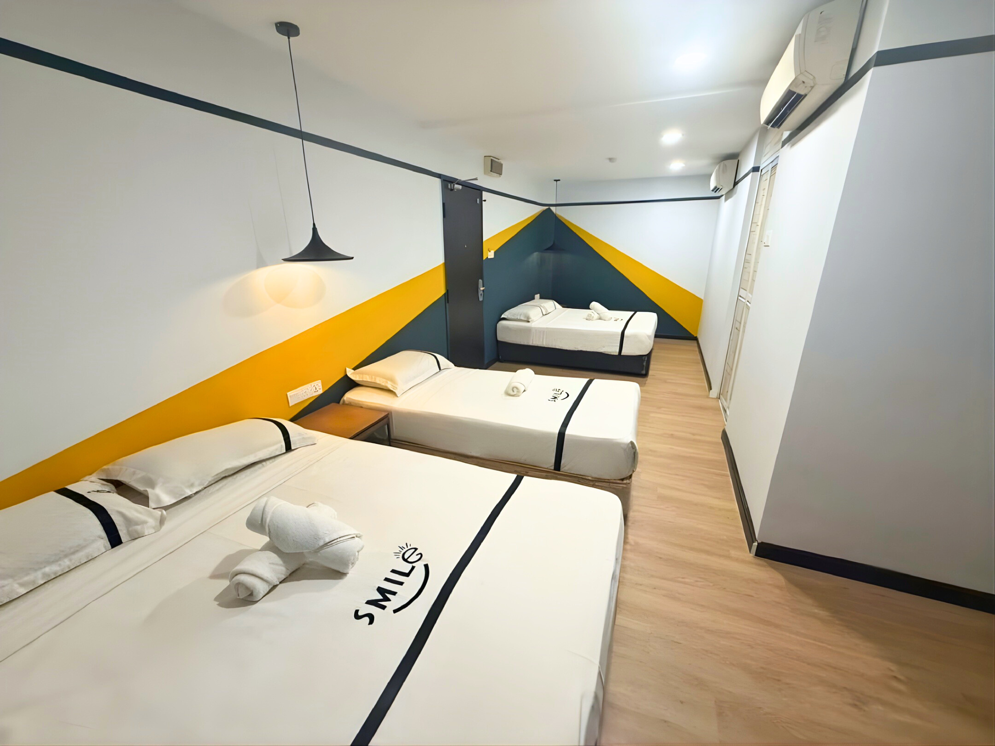 5 Rooms, Family, Single Bed, 2 Queen Beds