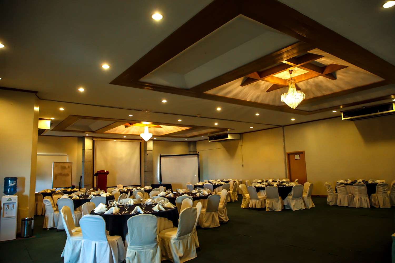 Days Hotel Tagaytay 28/36