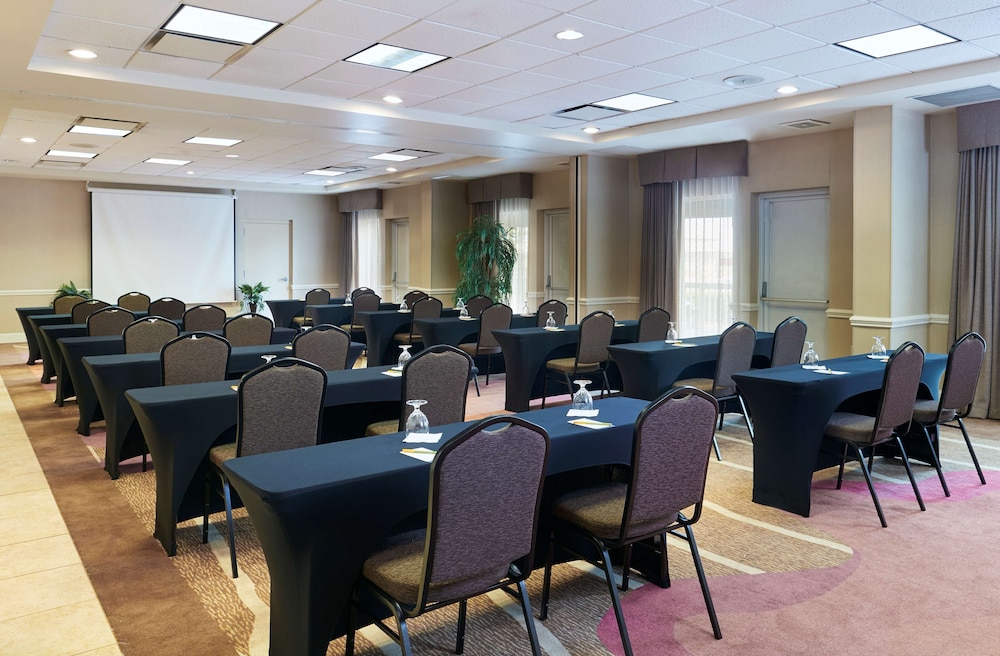 Hilton Garden Inn Charlotte North 46/51