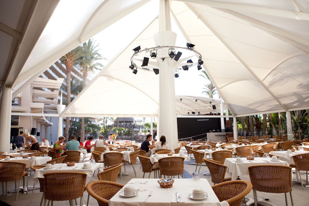 Gloria Palace San Agustin 47/68