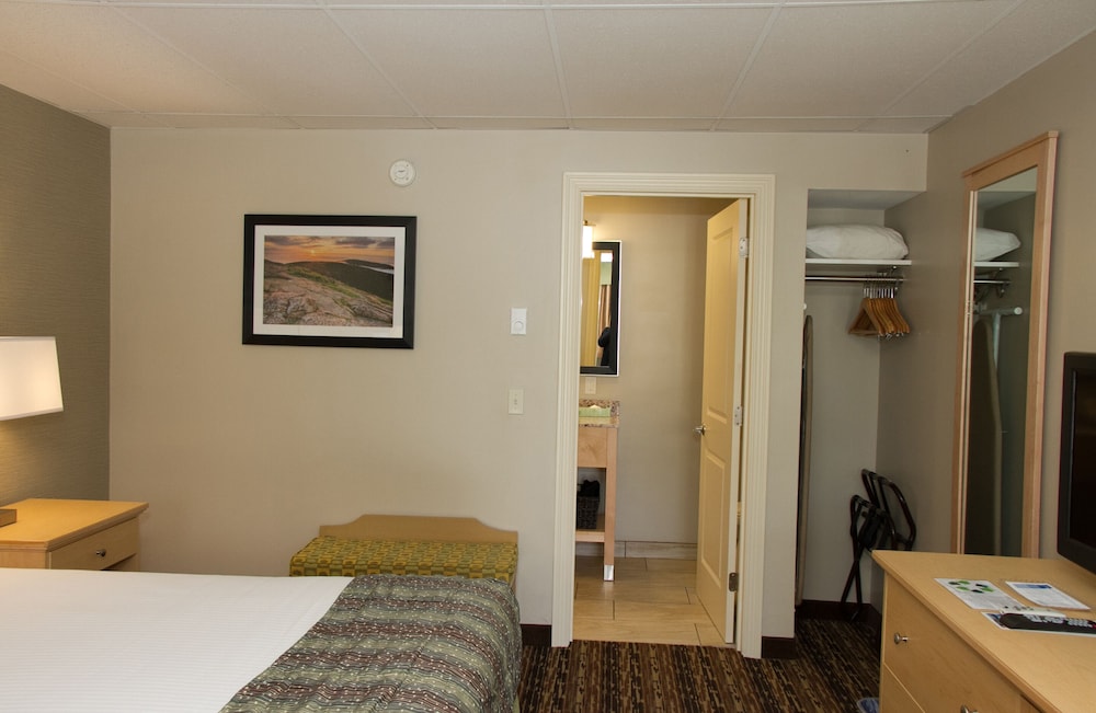 Bar Harbor Villager Motel 19/36
