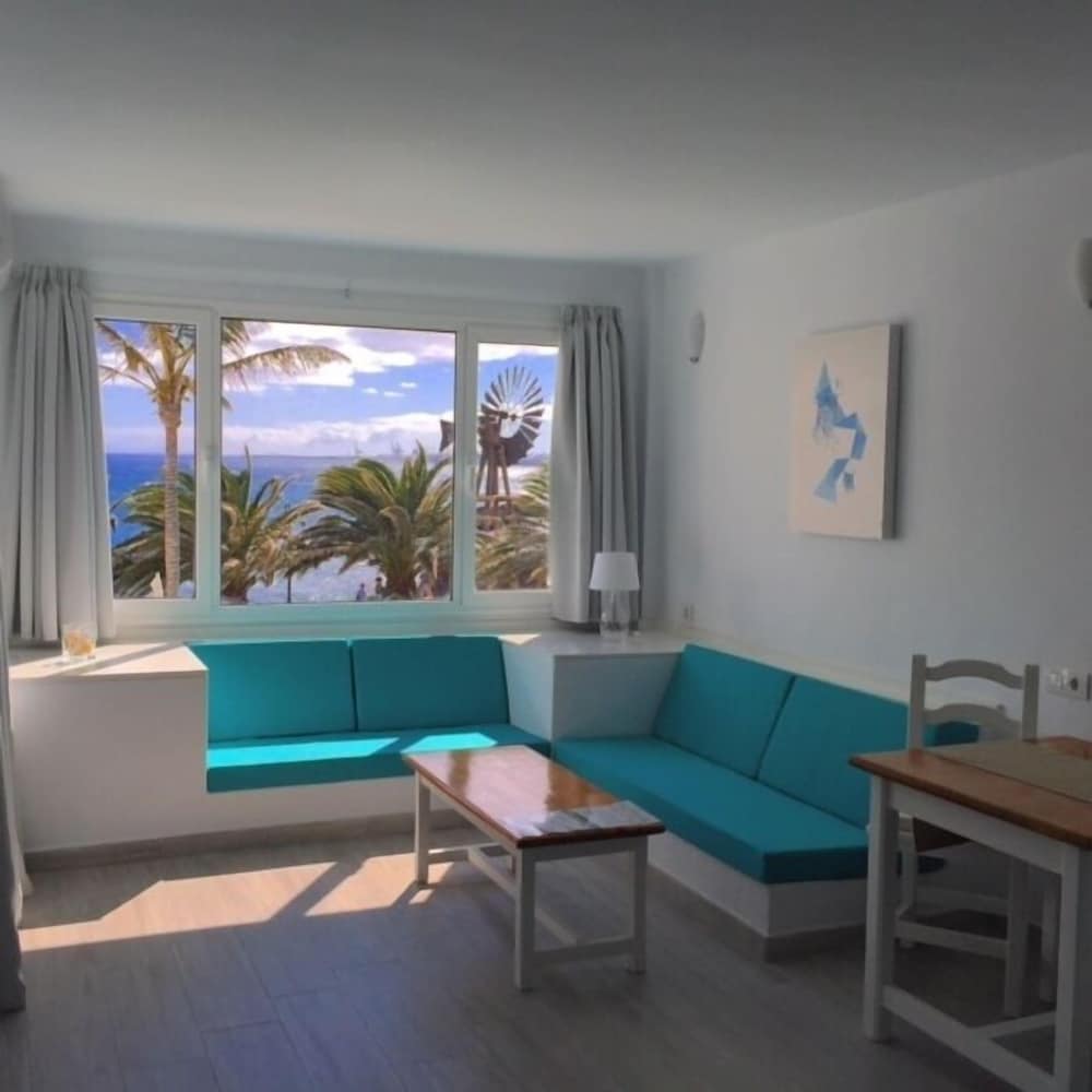 Neptuno Suites - Only Adults 33/50