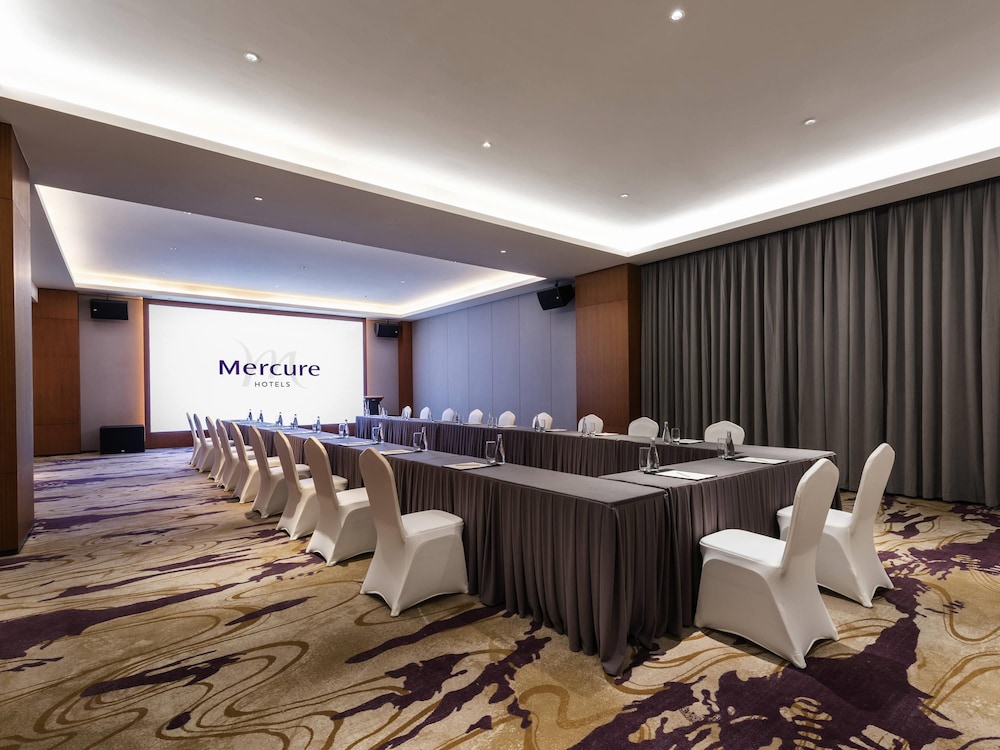 Mercure Shenzhen Pinghu 70/72