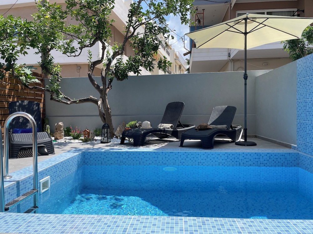 Voula Hotel 46/74