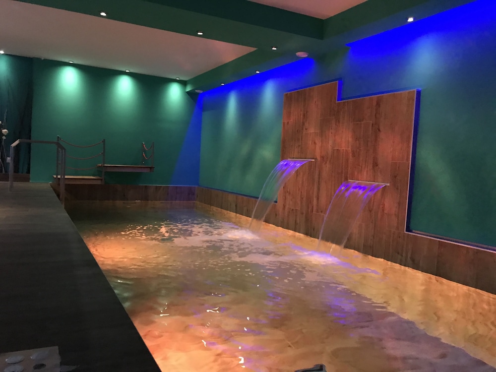 Joan Apartments & Spa 20/50