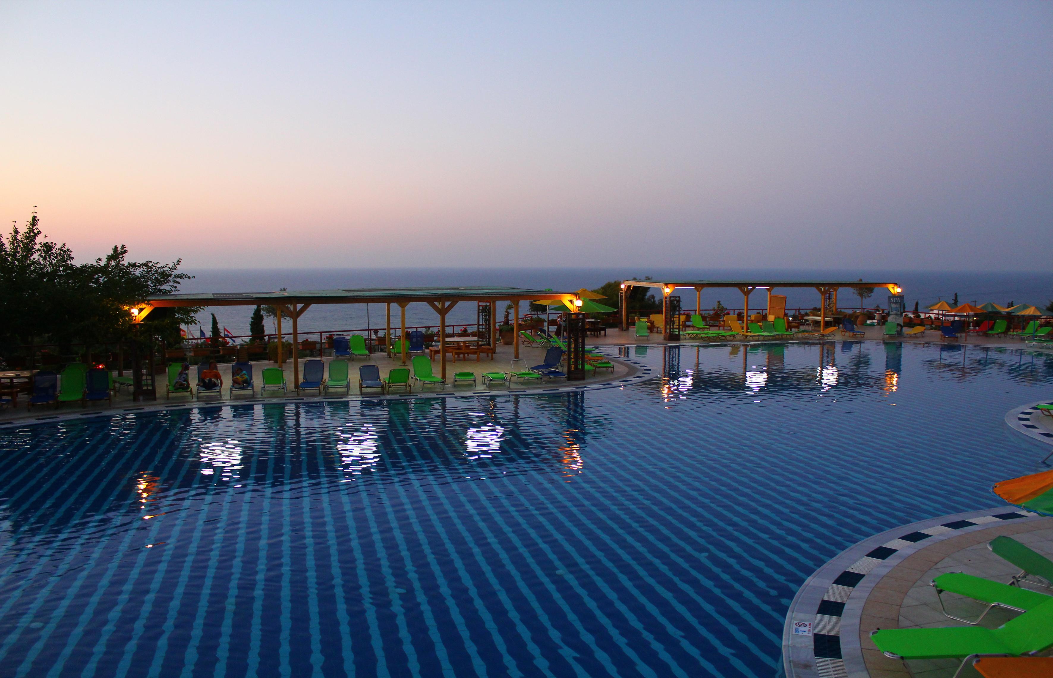 Aqua Sun Village 15/17