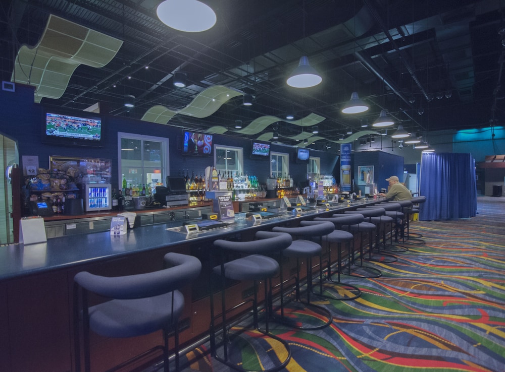 Wheeling Island Hotel-Casino-Racetrack 32/39