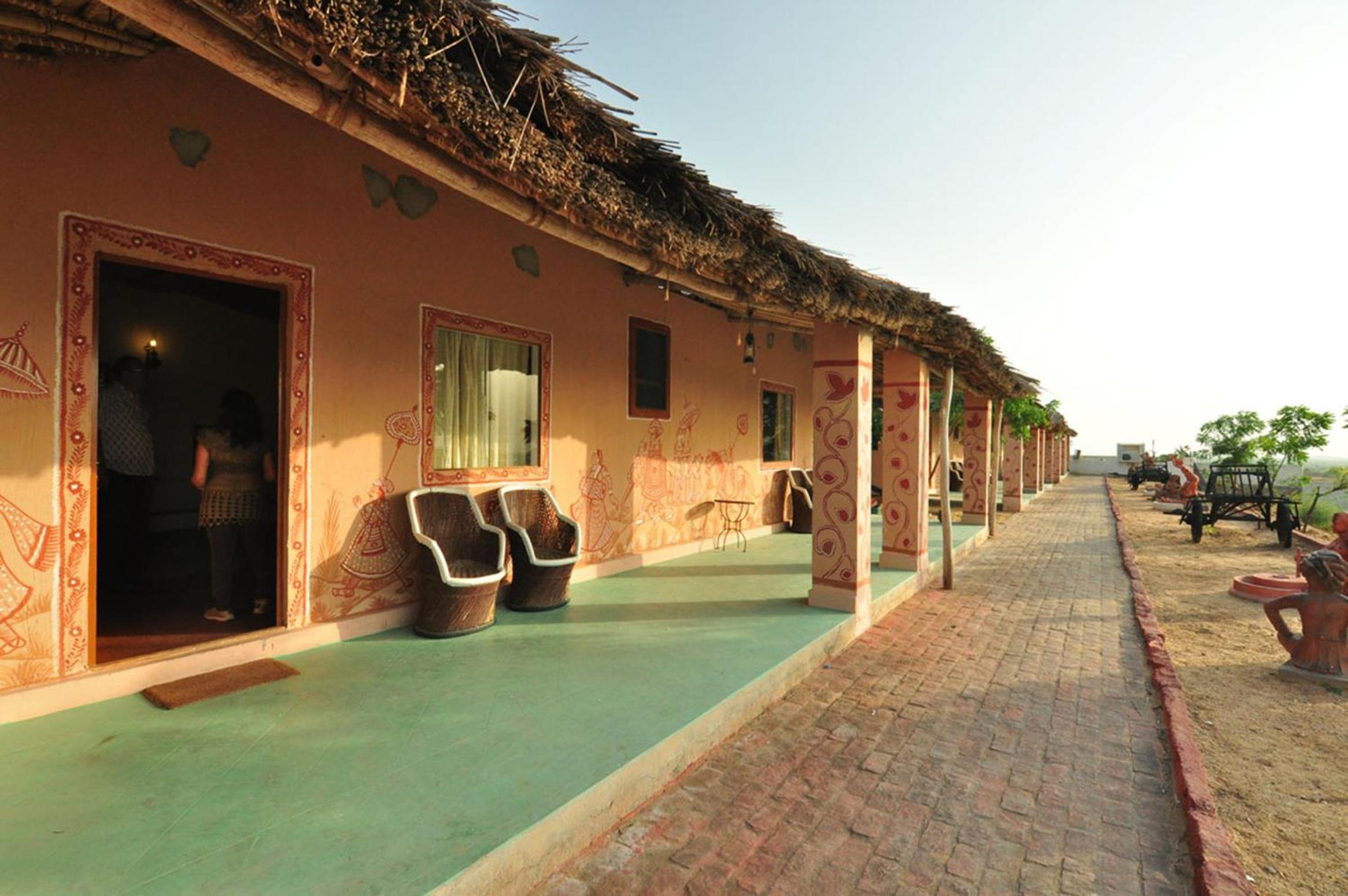 Aaram Baagh Agra On Pachar Group 46/55