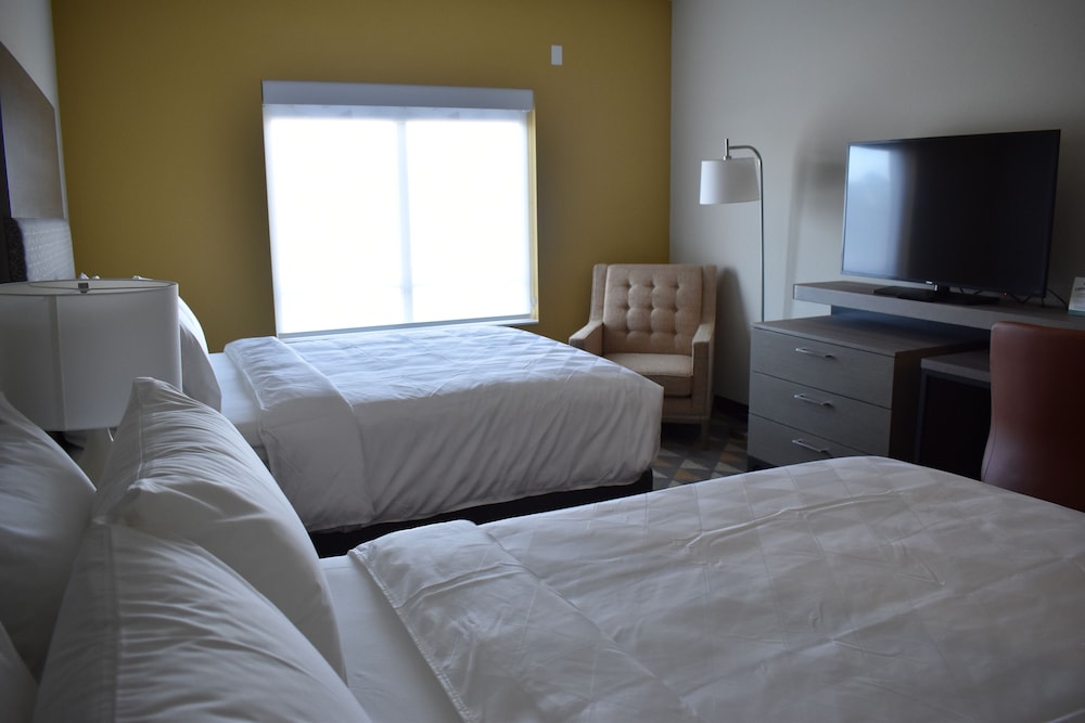 Holiday Inn Kansas City - Northeast 10/55