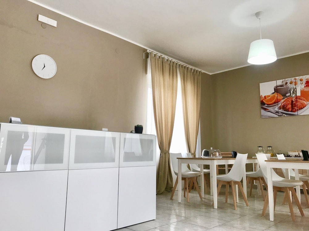 Villa Paestum 6/25