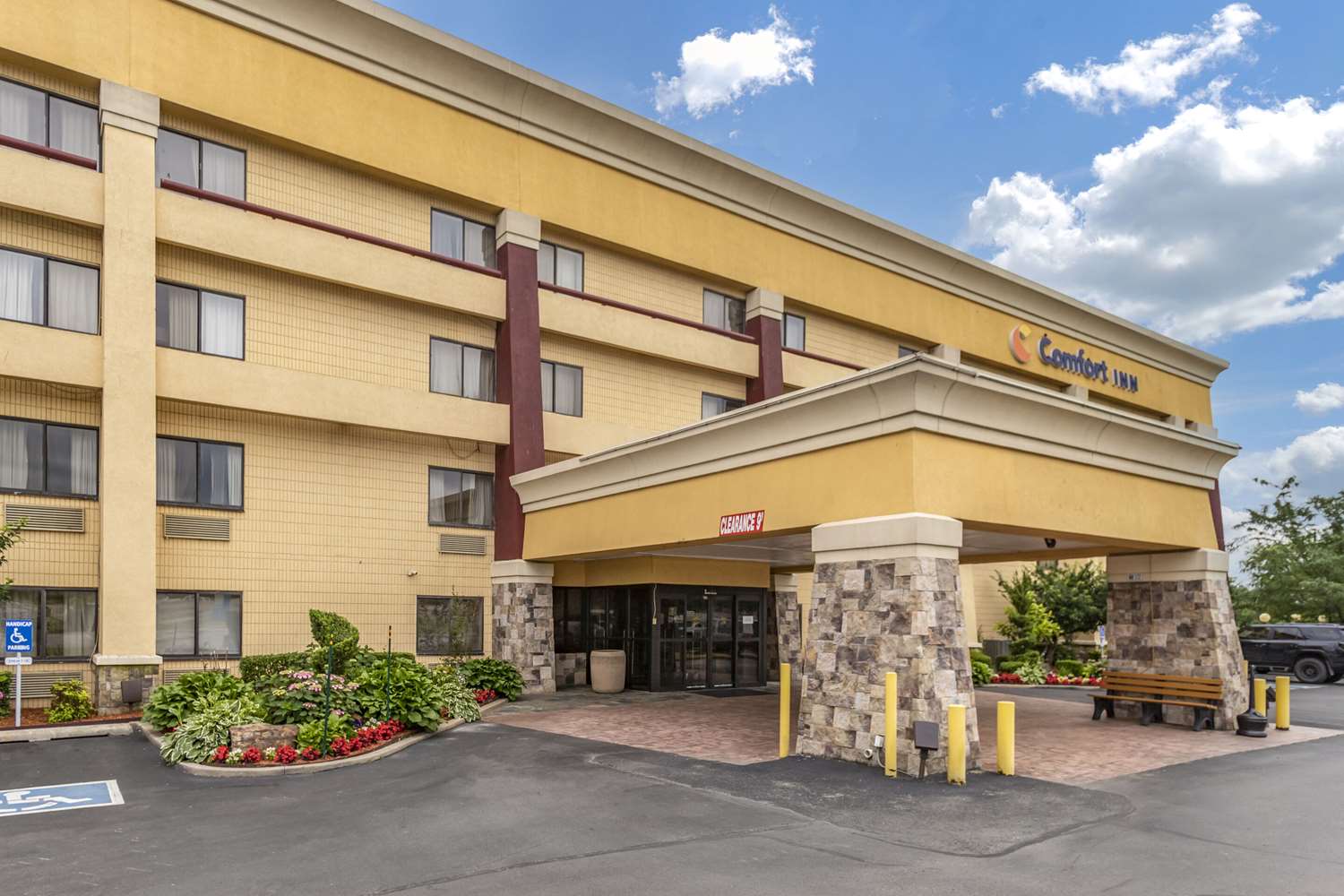Comfort Inn Tulsa Midtown 16/18