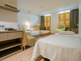 Room, Quadruple