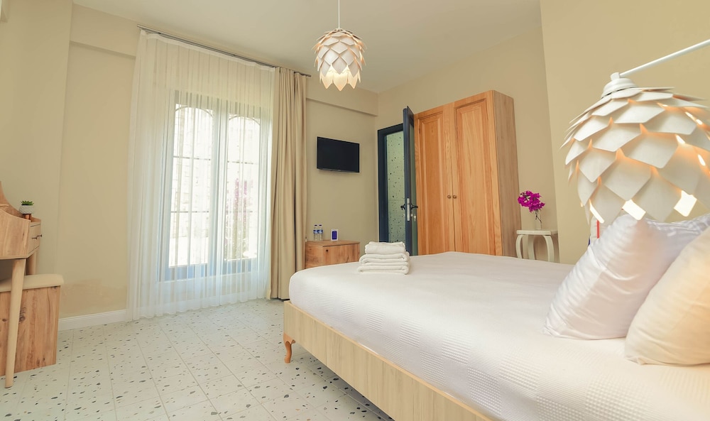 Sultys Alacati 16/50