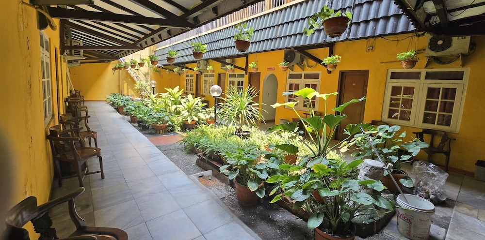 Hotel Tugu Asri 5/15