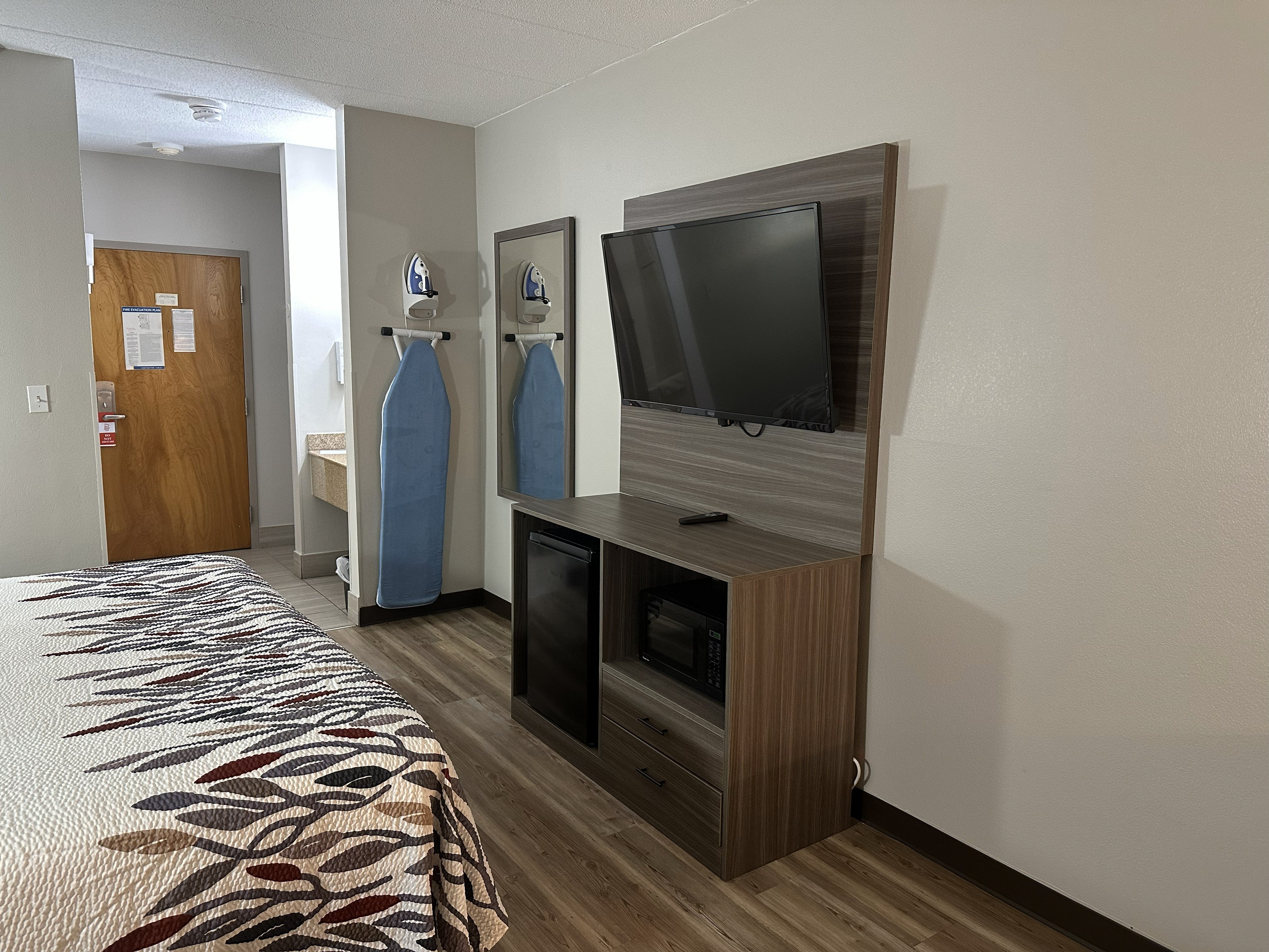 Red Roof Inn & Suites Middleborough 34/40