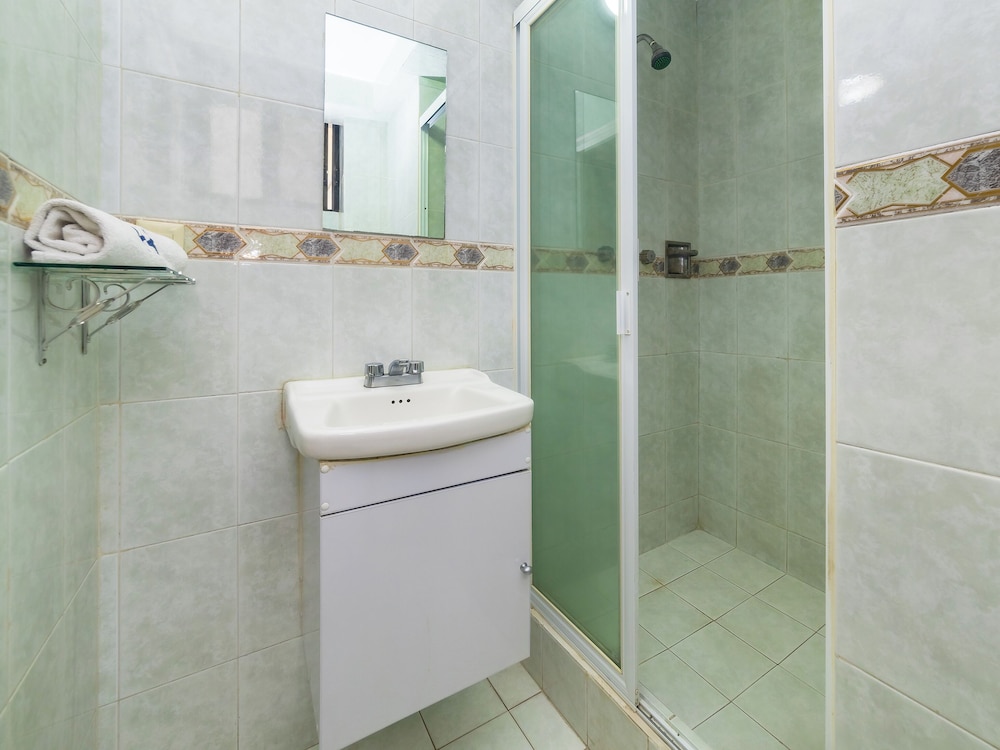 Capital O Hotel Suites Marne, Mexico City 36/36