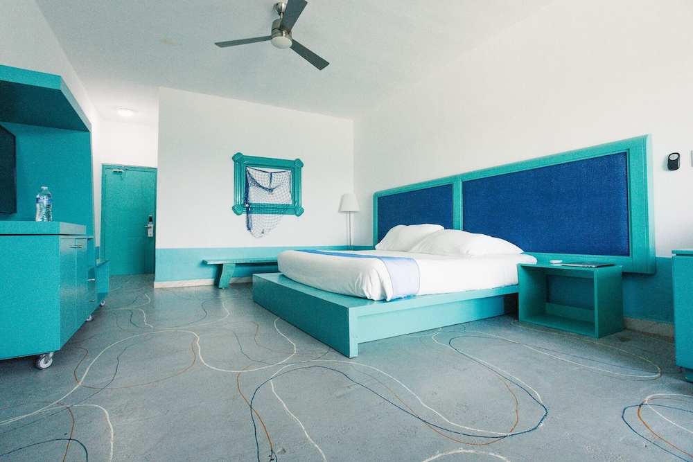 The Mint Resort Isla Mujeres 20/67