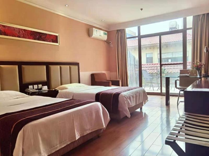 GreenTree Inn Huanggang Hong An Wal-Mart Plaza Business Hotel 5/50