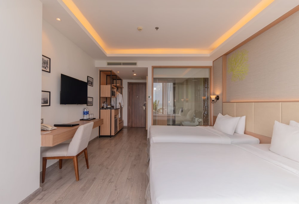 Navada Beach Hotel 24/74