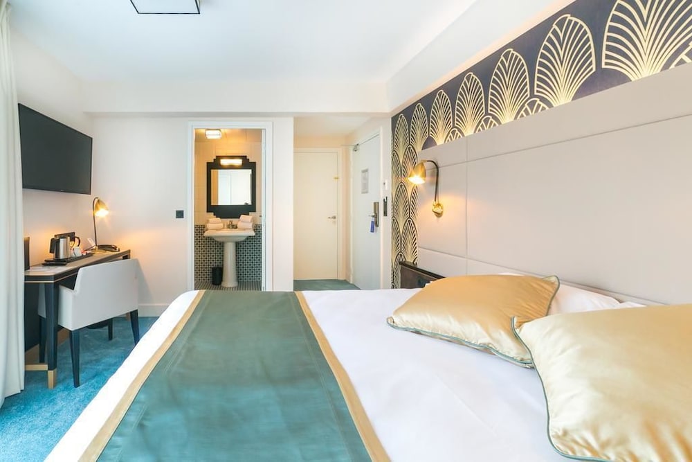 CLASSIC, QUEEN BED